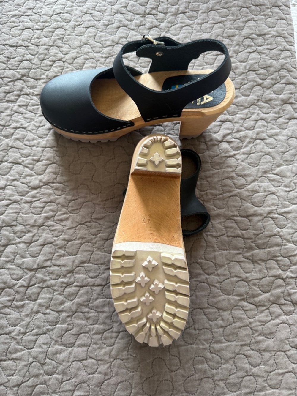 MIA Black Leather Clog Sandals with Wood Block Heel - Picture 9 of 10